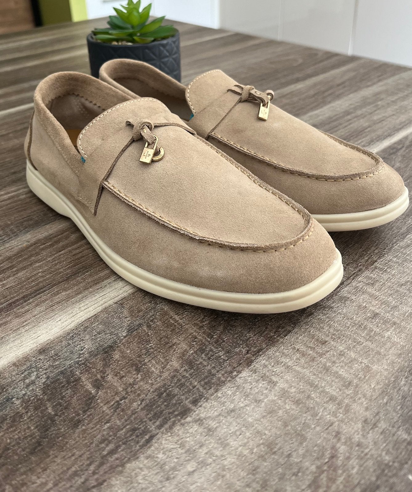 Loro Piana Summer Walks Beige, Ophalen of Verzenden, Zo goed als nieuw, Overige kleuren, Loafers