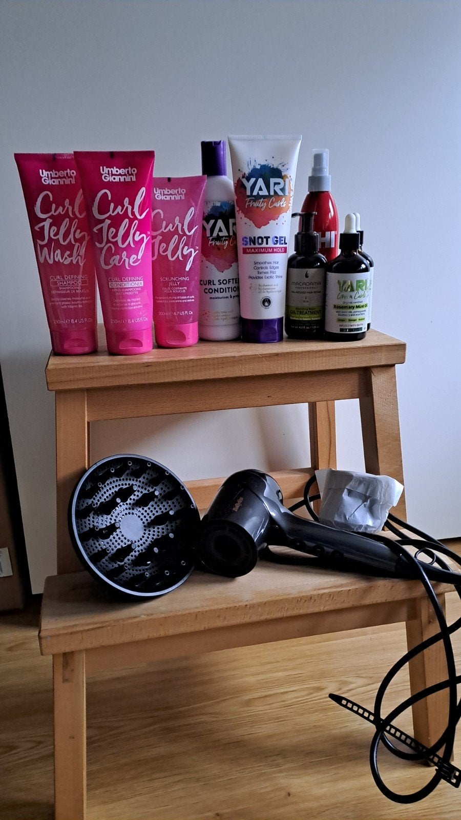 Babyliss fohn met diffuser met Umberto Giannini en Yari, Ophalen of Verzenden, Zo goed als nieuw, Föhn of Haardroger