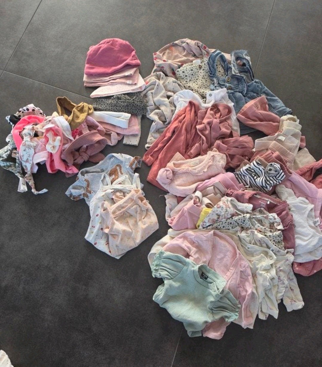 Babypakket 50/56 63 stuks
10 rompers
3 box pakjes
1 korte br, Kinderen en Baby's, Ophalen of Verzenden, Zo goed als nieuw, Maat 56