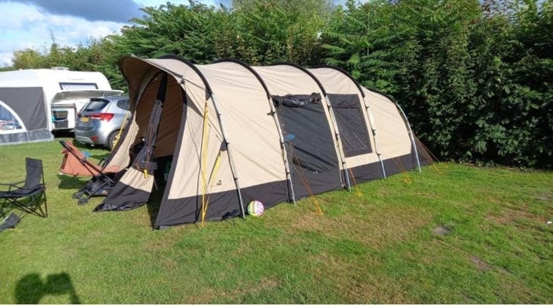 Redwood Birch 310 TC tunneltent - Zo goed als nieuw!, Caravans en Kamperen, Tenten, Ophalen, Zo goed als nieuw, Tot en met 4