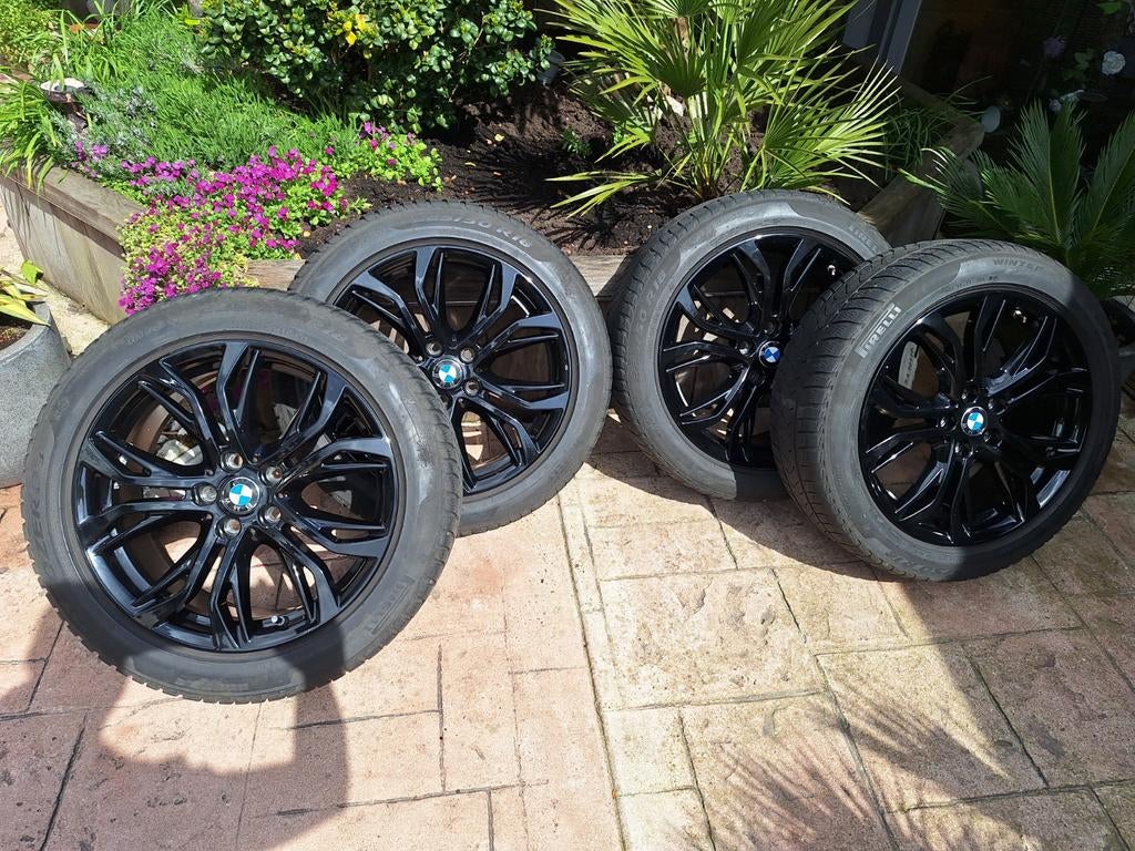 Orginele BMW Velgen met Winterbanden -18 inch Nieuwstaat, Ophalen, 18 inch, Gebruikt, Banden en Velgen