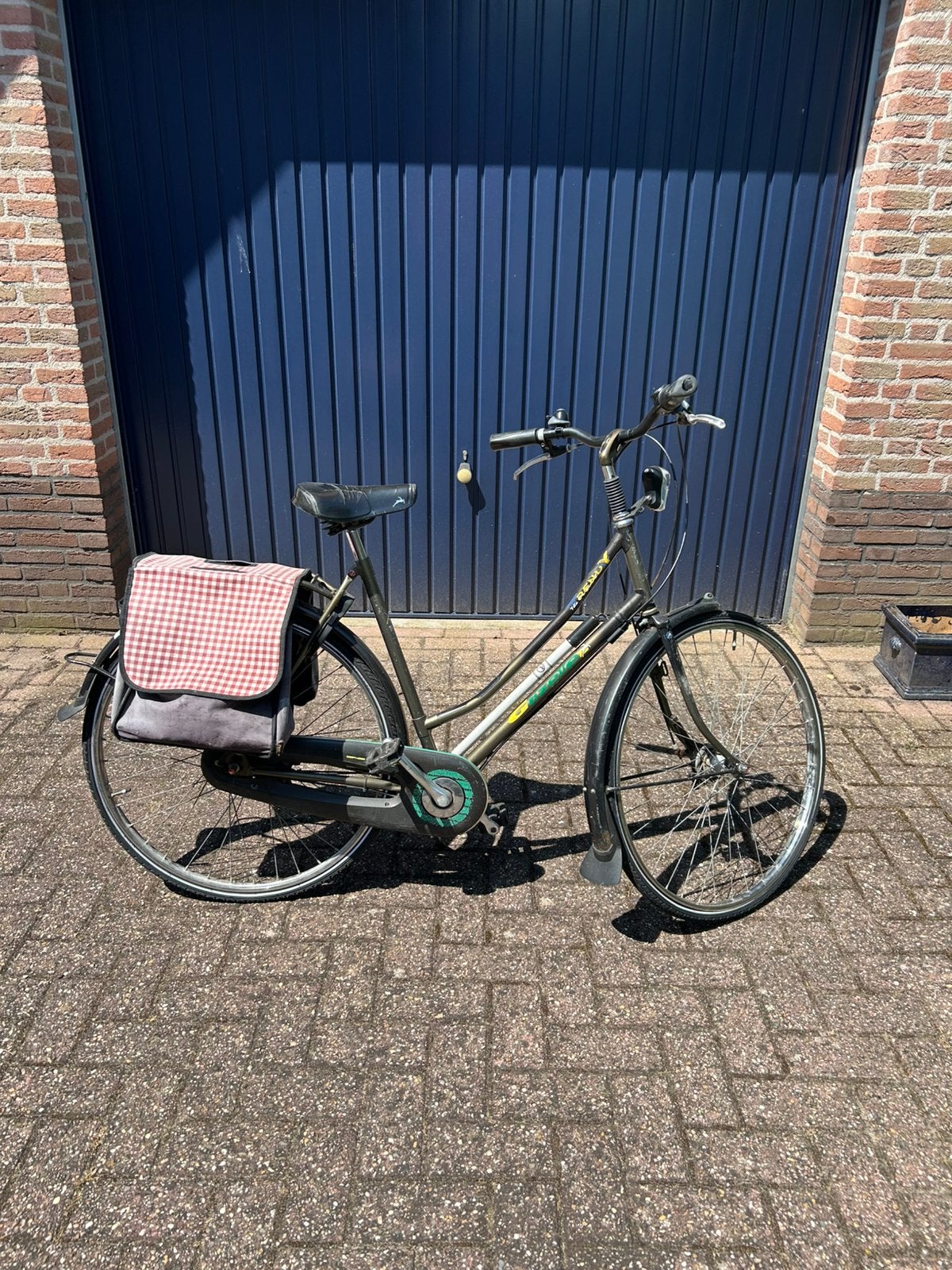 Gazelle damesfiets, Ophalen, Gebruikt, Trommelrem, Versnellingen