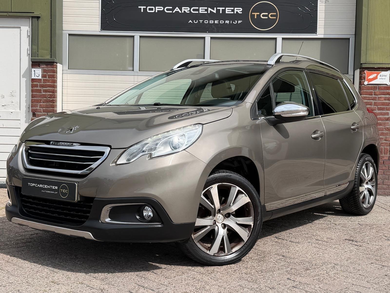 Peugeot 2008 1.6 VTi Féline/PANO/TREKH/PARKS/NAVI/APK/NAP, Auto's, Voorwielaandrijving, Euro 5, Gebruikt, 4 cilinders
