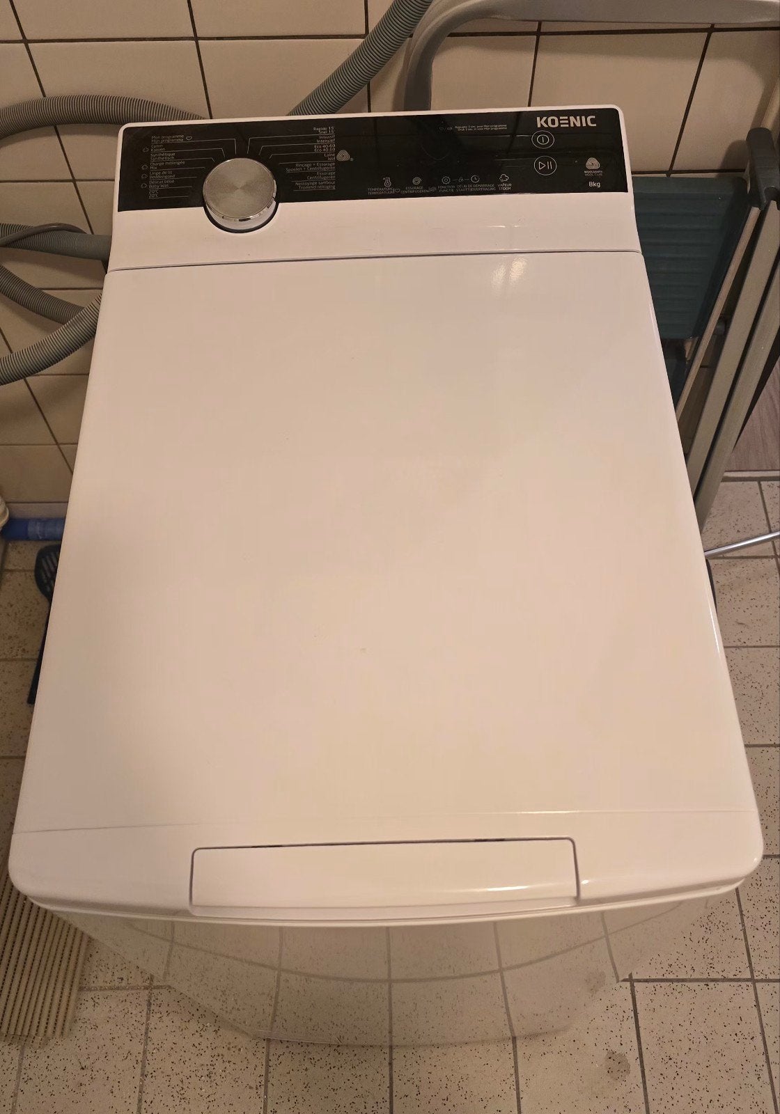 KOENIC 301240 Bovenlader Wasmachine - 8 kg, 1250 rpm, 1200 tot 1600 toeren, Ophalen of Verzenden, Zo goed als nieuw, Energieklasse A of zuiniger