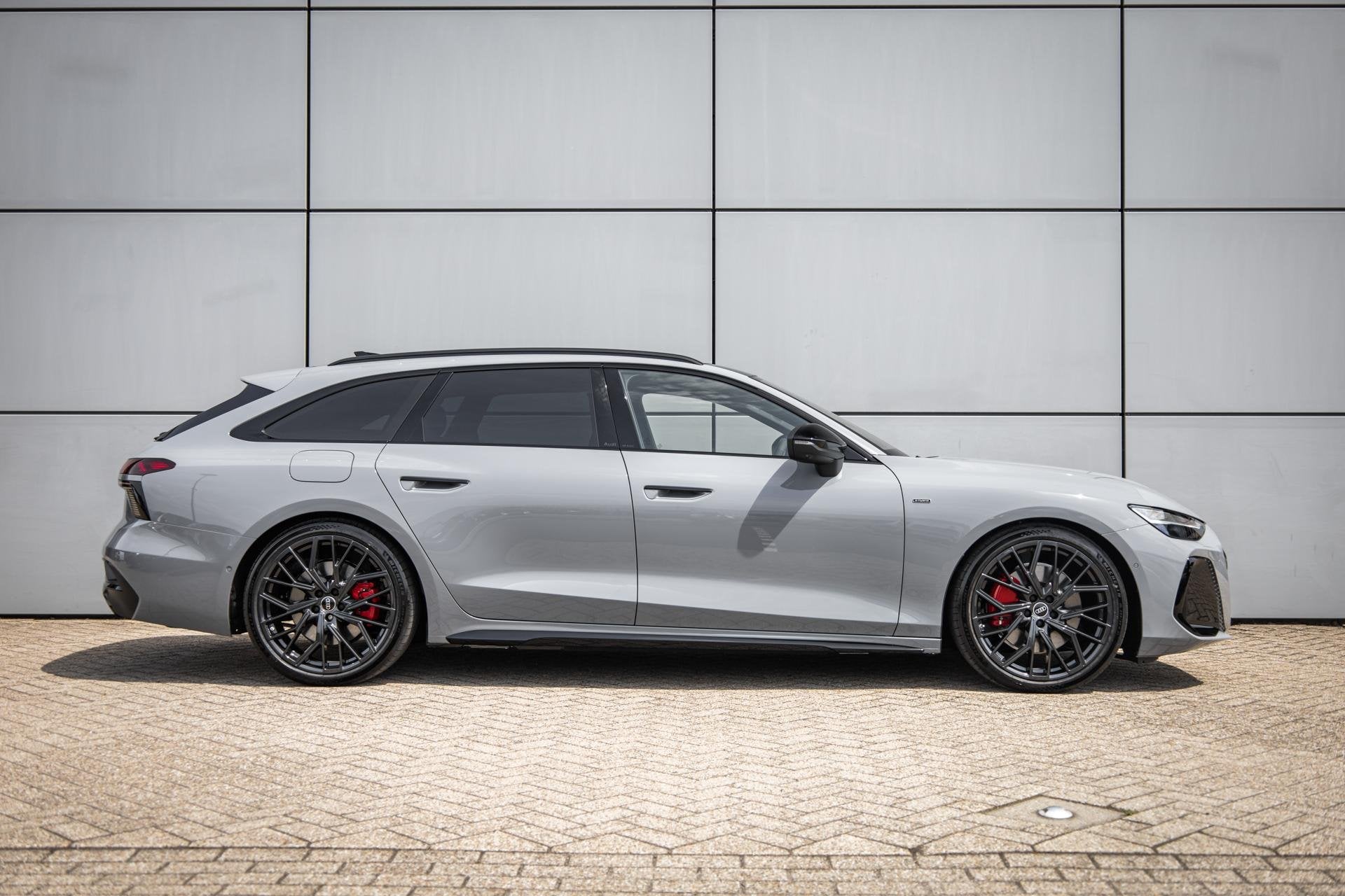 Audi A6 Avant 2.0 e-hybrid 367pk quattro S Edition Competiti, Auto's, Audi, Automaat, 12 maanden, 2165 kg, 4 cilinders