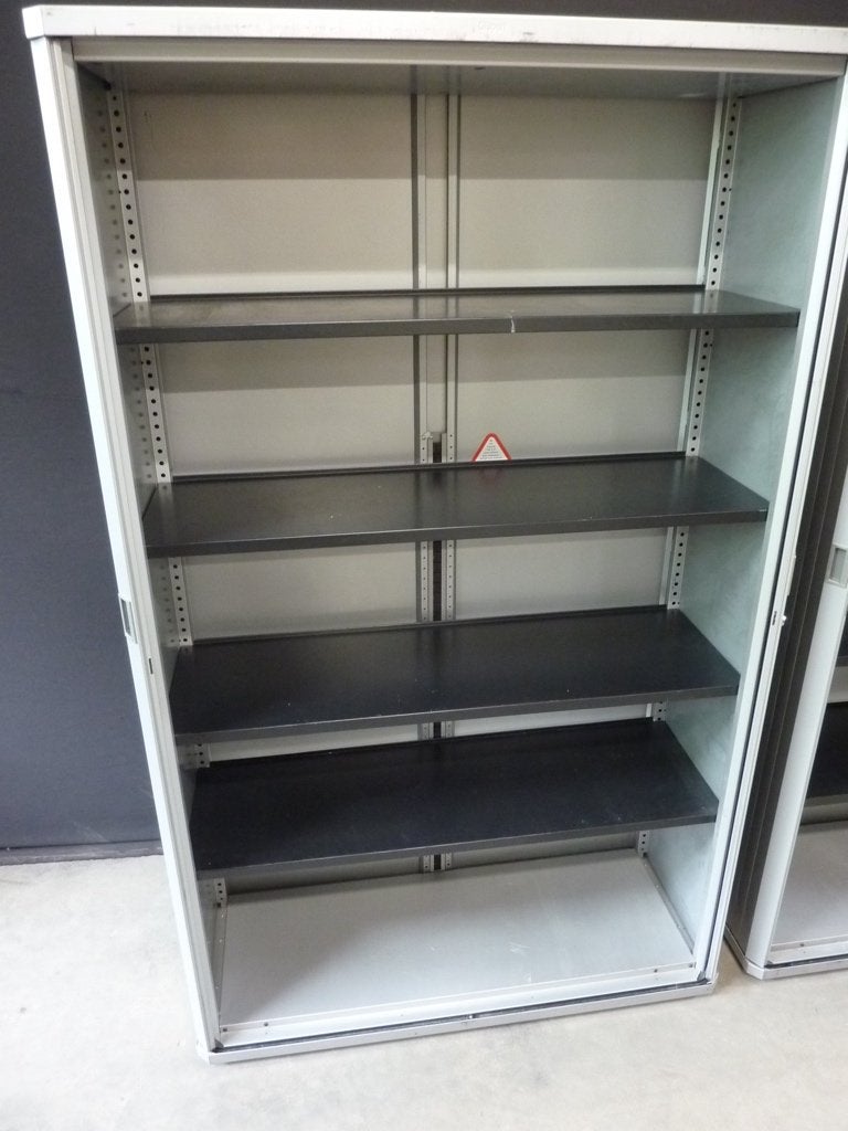 Gebruikte hoge Gispen kantoorkast / roldeurkast 120x49x194cm, Gebruikt, 100 tot 150 cm, Handelsonderneming Hendriksen, Vintage