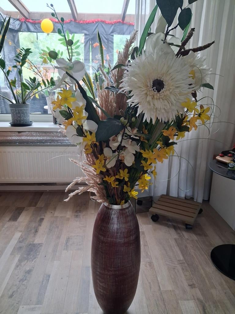 Super mooie vaas inclusief kunstbloemen (110 cm hoog), Ophalen, Zo goed als nieuw