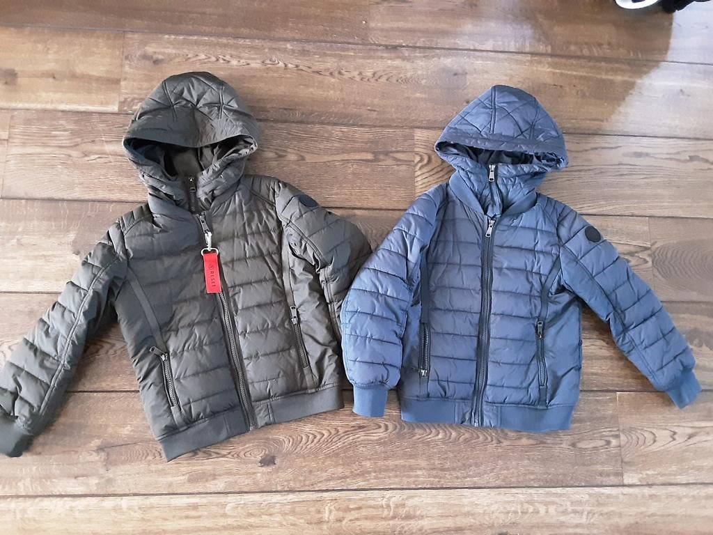 Reset zomerjas maat 128 tussendoorjas groen en blauw, Kinderen en Baby's, Ophalen of Verzenden, Zo goed als nieuw