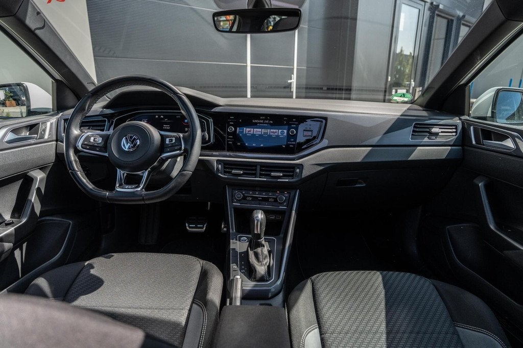 Volkswagen Polo 1.0 TSI Highline R Line|Keyless|Pano|Vol!, 1095 kg, Wit, Bedrijf, 3 cilinders