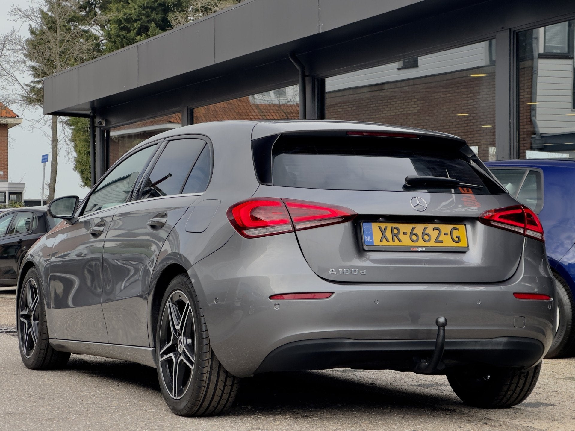 Mercedes-Benz A-Klasse 180D AUT AMG-LINE SPORTLEDER NAVI CAM, Auto's, 1345 kg, Gebruikt, 4 cilinders, Origineel Nederlands