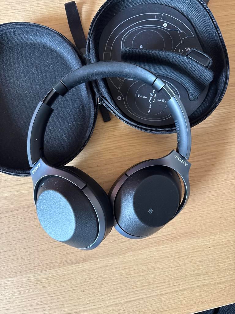 Sony WH-1000XM2 Draadloze Noise-Cancelling Hoofdtelefoon, Audio, Tv en Foto, Koptelefoons, Ophalen of Verzenden, Zo goed als nieuw