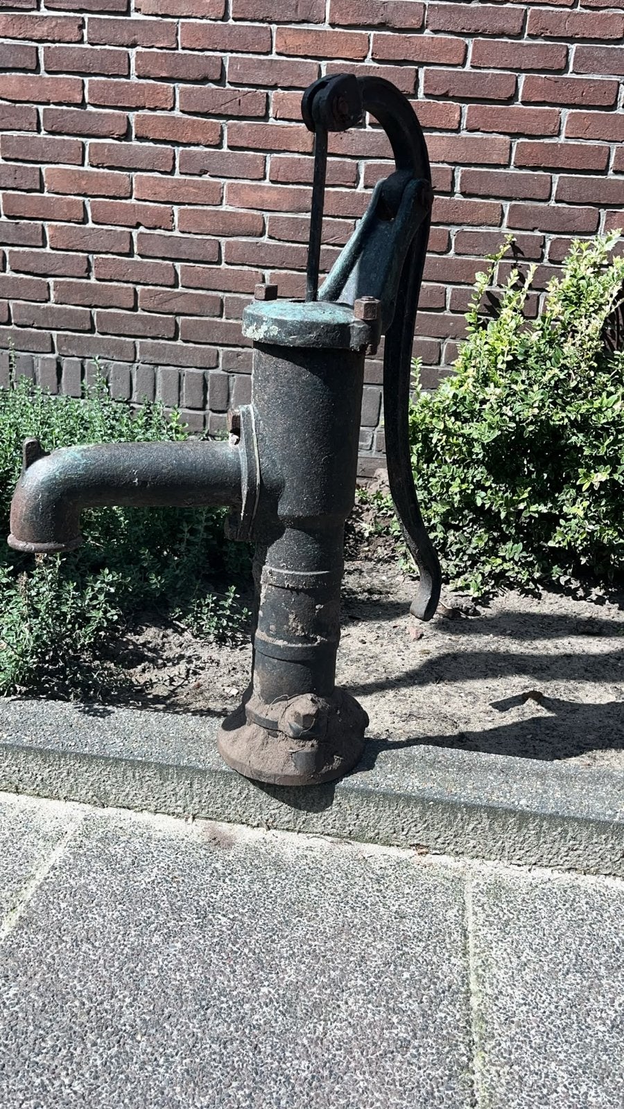 Antieke gietijzeren waterpomp - Decoratief, Ophalen