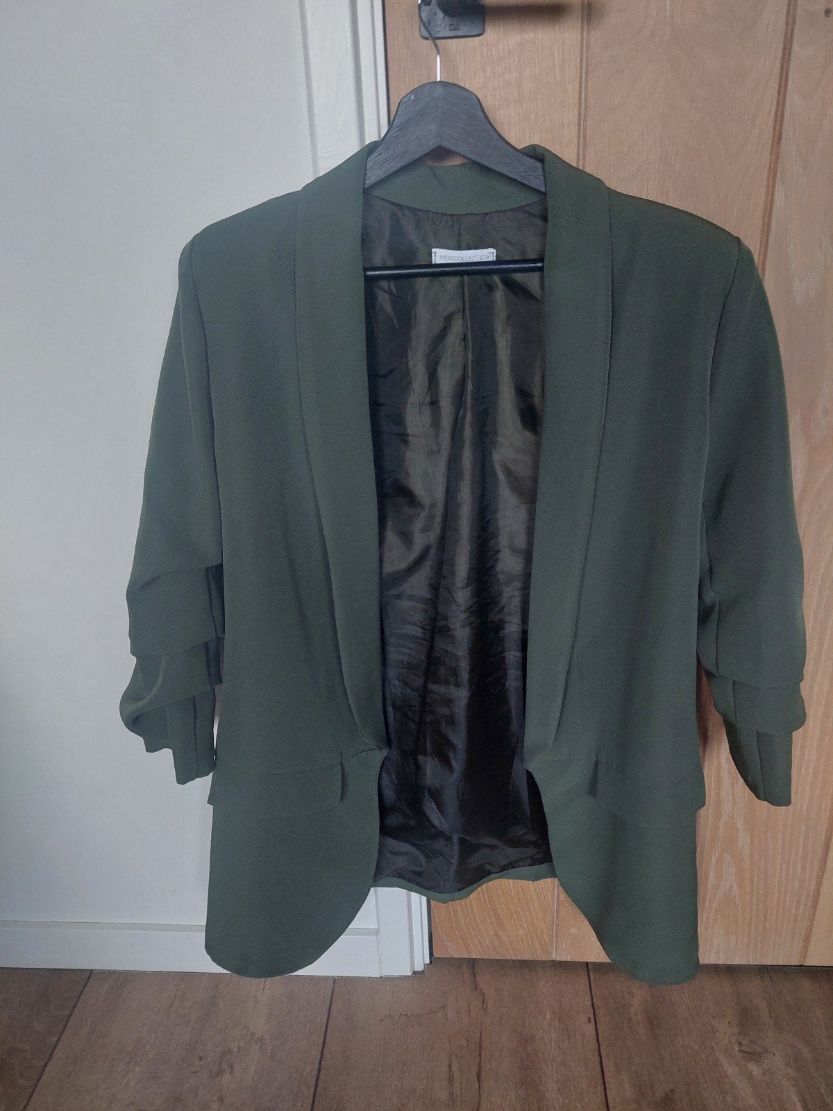 Kledingpakket dames, Ophalen, Zo goed als nieuw