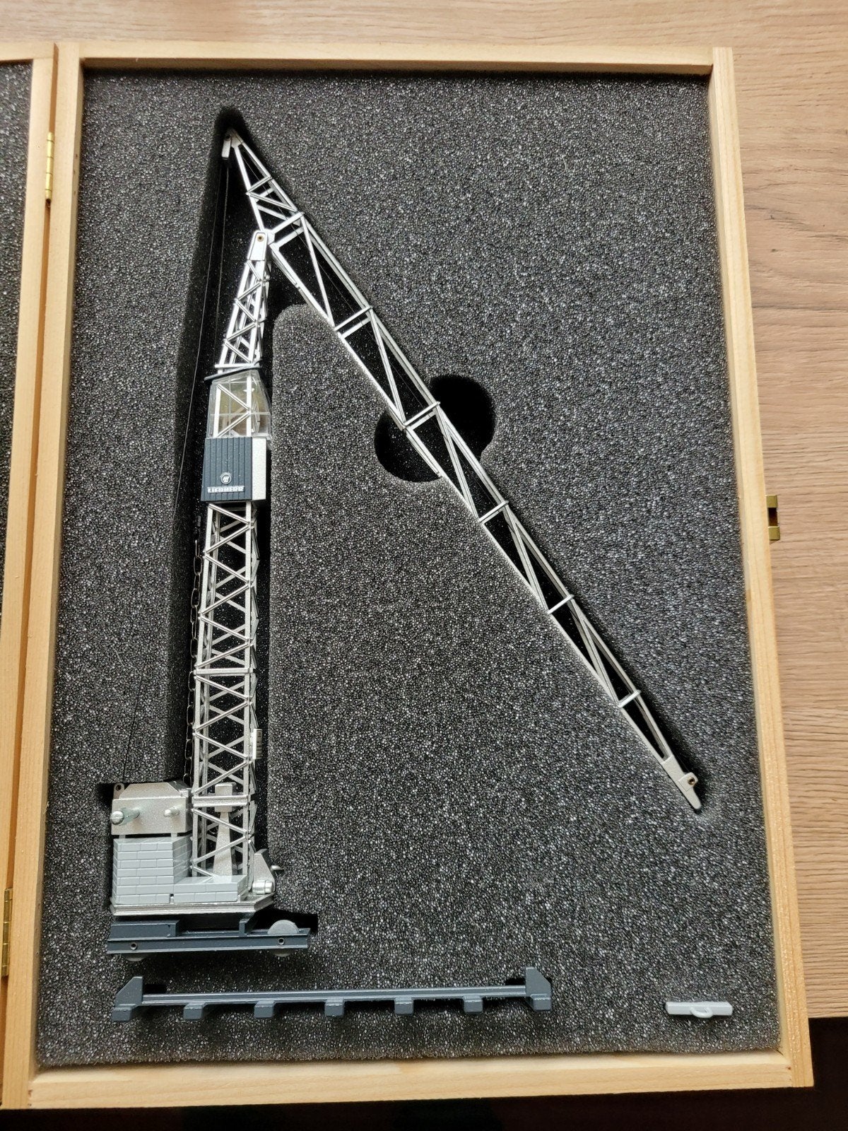 50 jaar liebherr, Ophalen, Nieuw, 1:32 tot 1:50