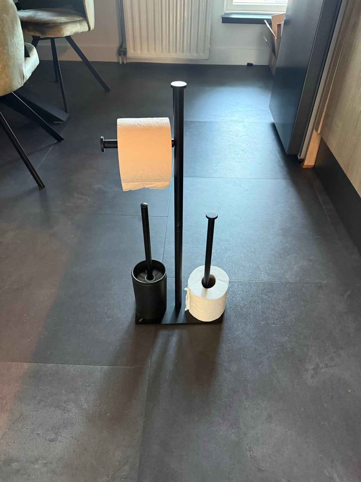 Toiletbutler 3-in-1: houder, borstel en reserverol, Ophalen, Gebruikt, Zwart, Toilet-accessoire