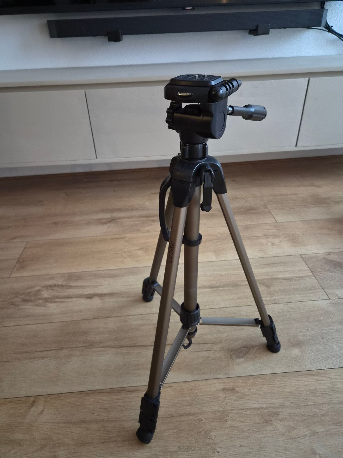 zgan Hama statief, Audio, Tv en Foto, Ophalen of Verzenden, Zo goed als nieuw, Driepoot