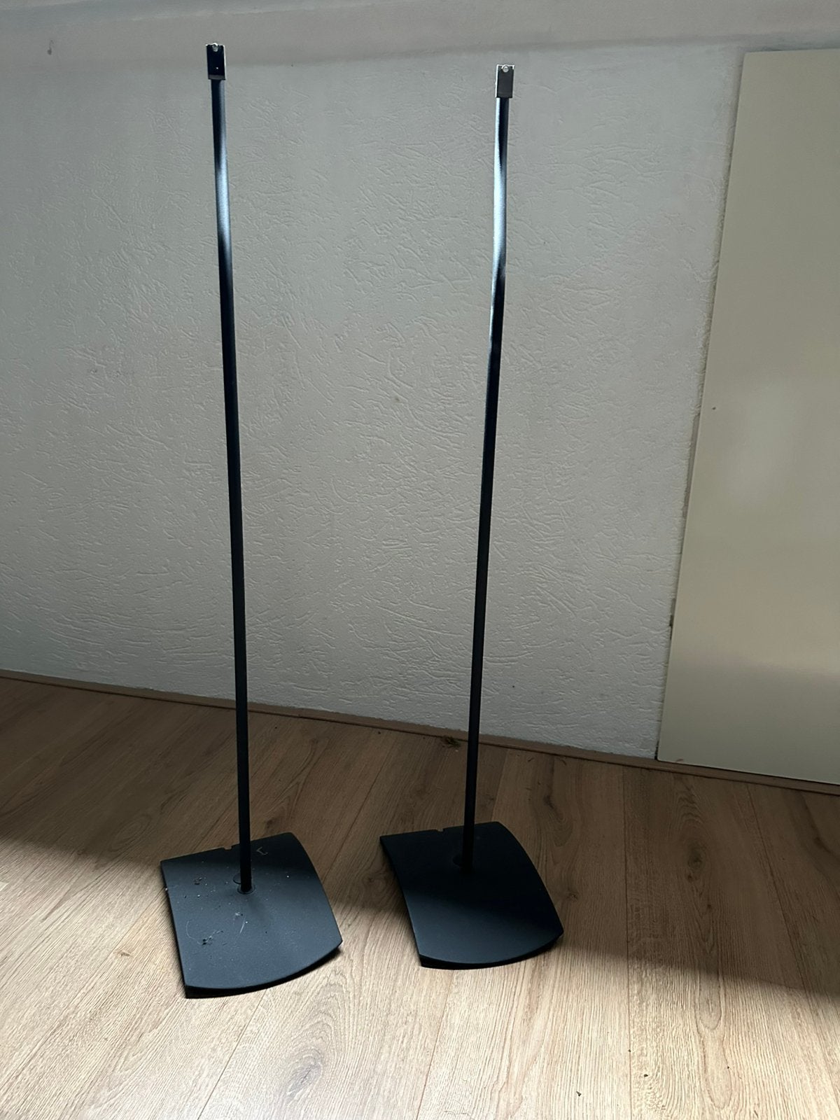 2 bose standaards zwart, Overige merken, Soundbar, Ophalen of Verzenden, Zo goed als nieuw