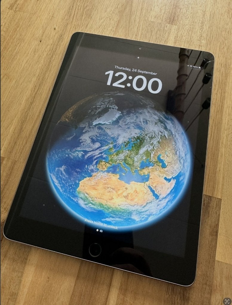 Apple iPad 6e generatie 2018 32GB wifi spacegrijs + hoes, Computers en Software, 10 inch, Gebruikt, 32 GB, Apple iPad