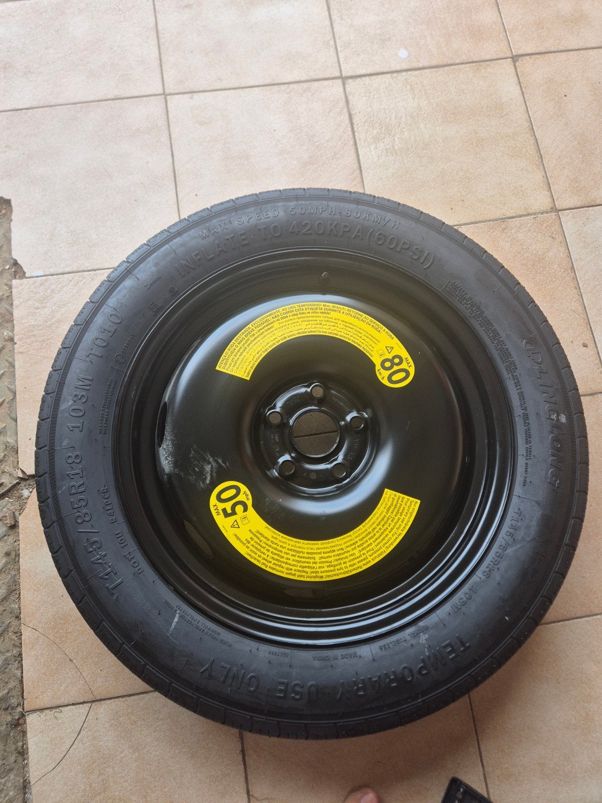Reservewiel T145/85R18 met krik en wielsleutel, Ophalen, Gebruikt