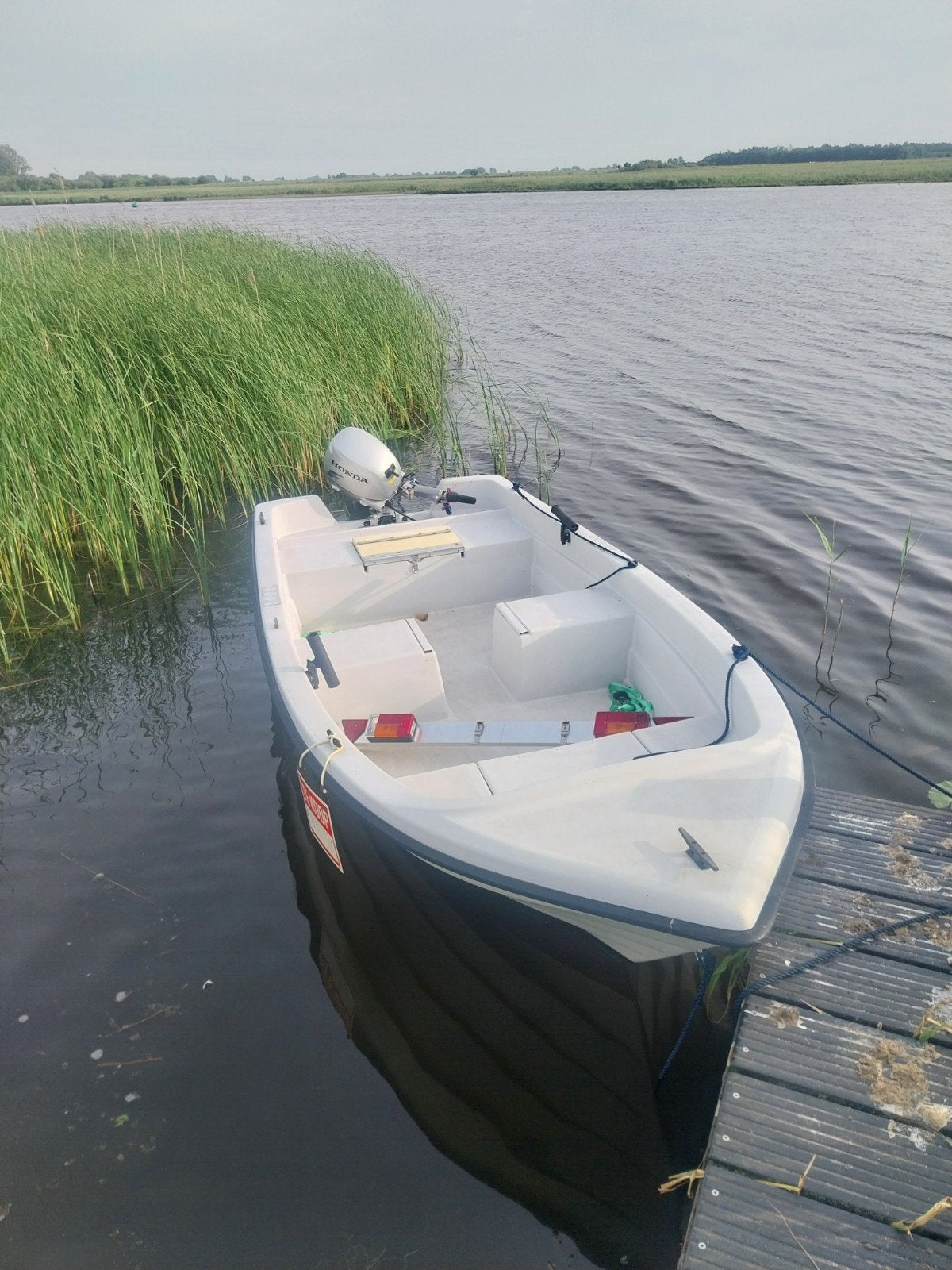 Garda 430 sloep visboot met trailer en Honda 8pk 4 takt, Gebruikt, Buitenboordmotor, Trailer, Polyester