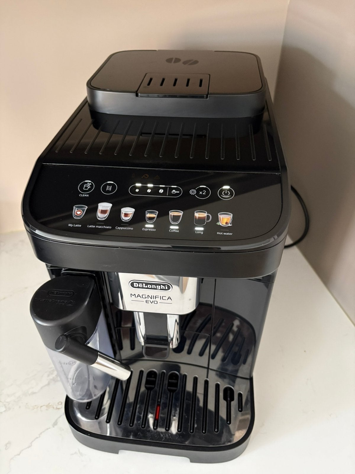 Delonghi Magnifica Evo Zwart, Ophalen, Zo goed als nieuw, Koffiemachine