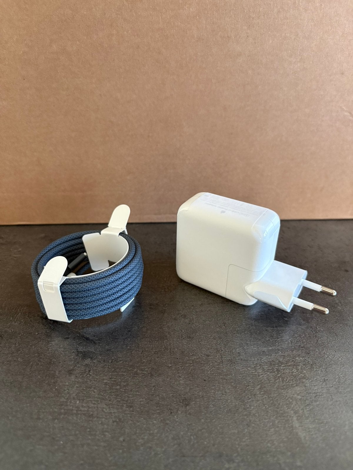 Apple oplader (adapter en USB C naar MagSafe kabel), Ophalen of Verzenden, Nieuw