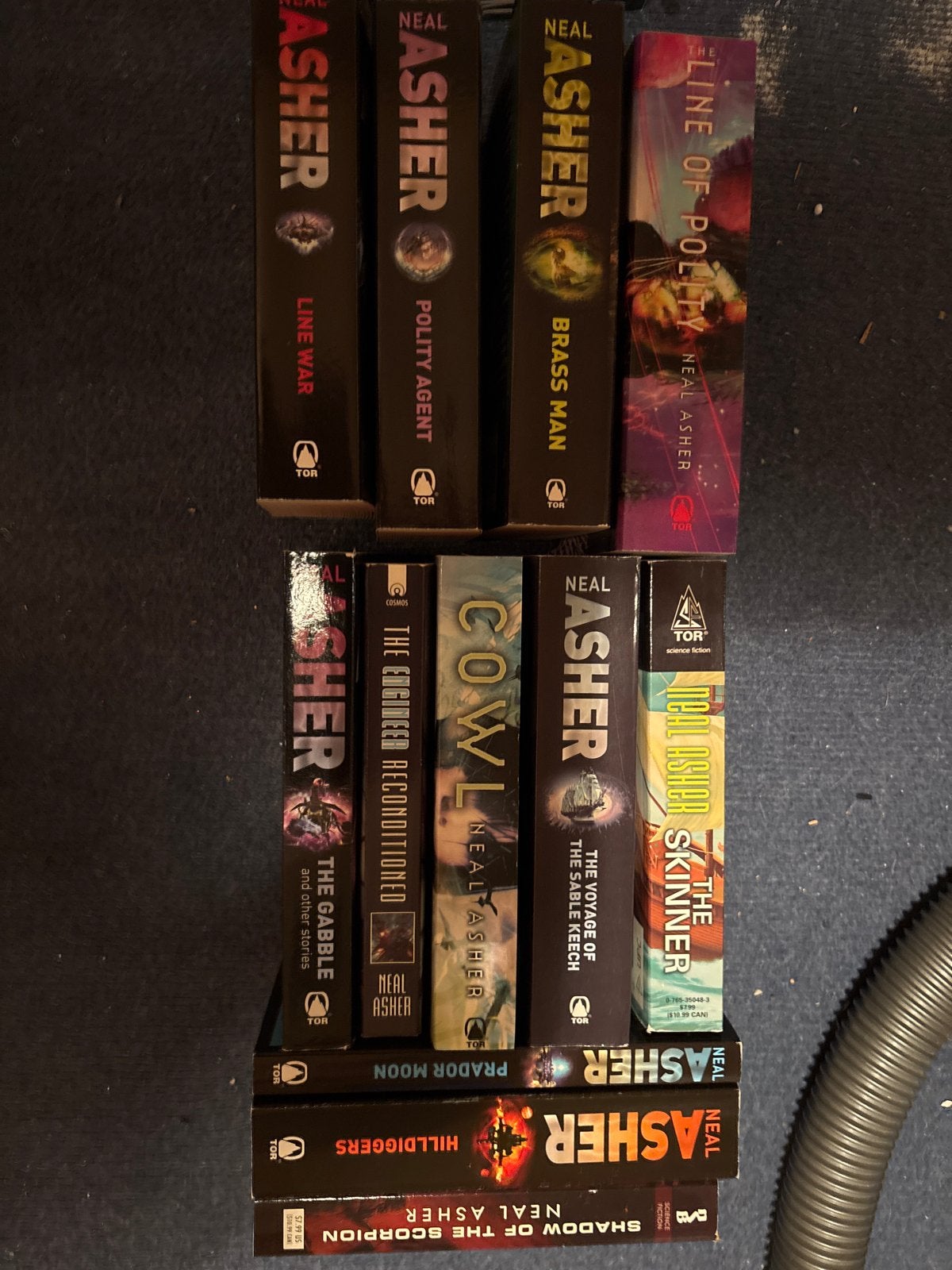12 Neil Asher boeken - Sciencefiction collectie