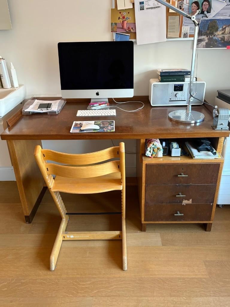 Bureau van Harry Dreesen, Ophalen