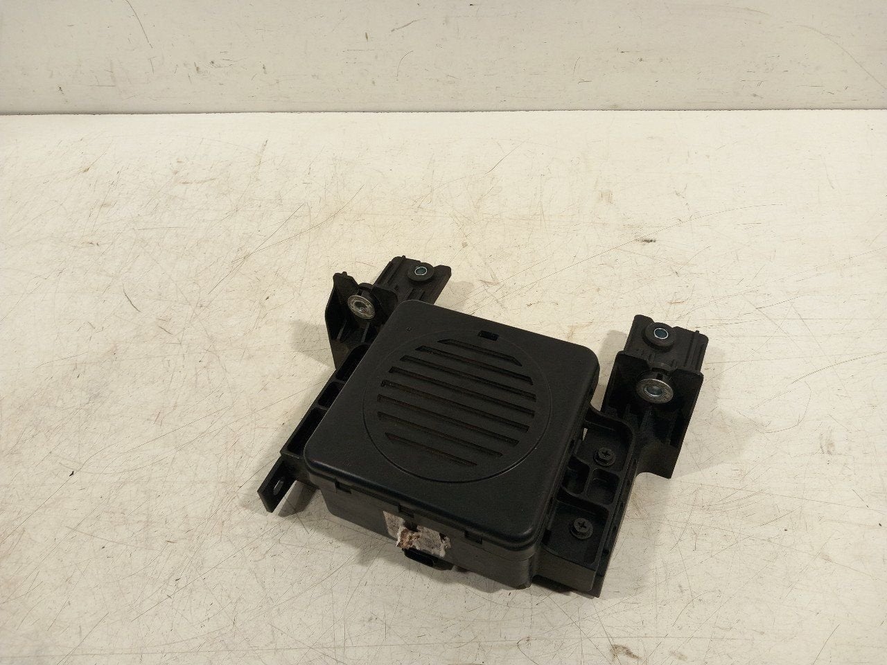 Alarmsirene Hyundai Kona, Onderdelen@venauto.nl, Van der Ven Autorecycling B.V., Gebruikt, Ettenseweg 76, 4706 PB Roosendaal, The Netherlands