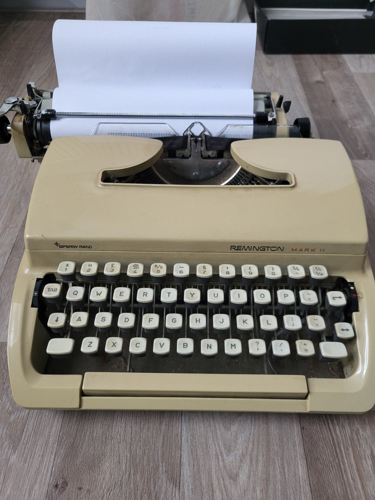 Typemachine, Ophalen