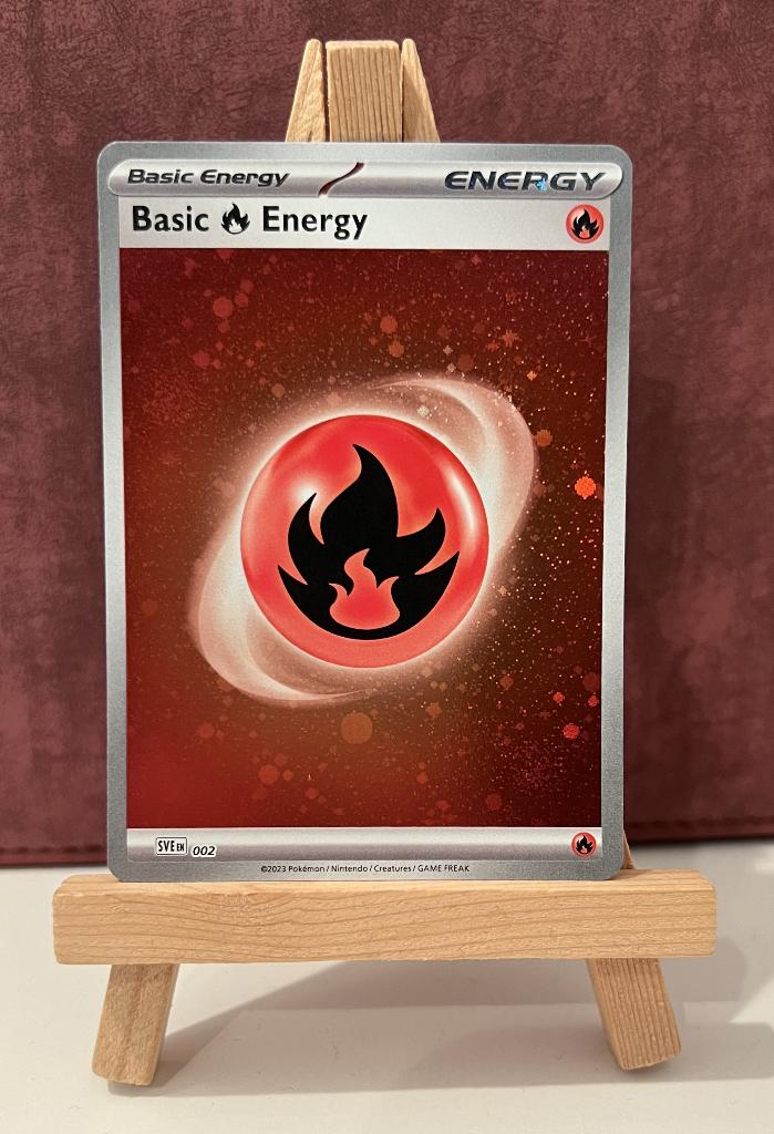 Fire Energy Holo 002 151 Pokémon Kaart, Verzenden, Nieuw, Losse kaart