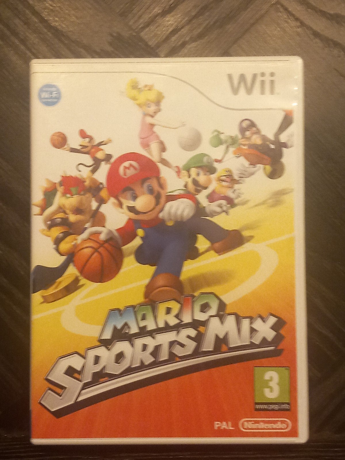Mario Sports Mix - Nintendo Wii (PAL), Nintendo, Gebruikt, Eén computer, Nintendo of Europe GmbH, Herriotstraße 4, 60528 Frankfurt am Main, Duitsland