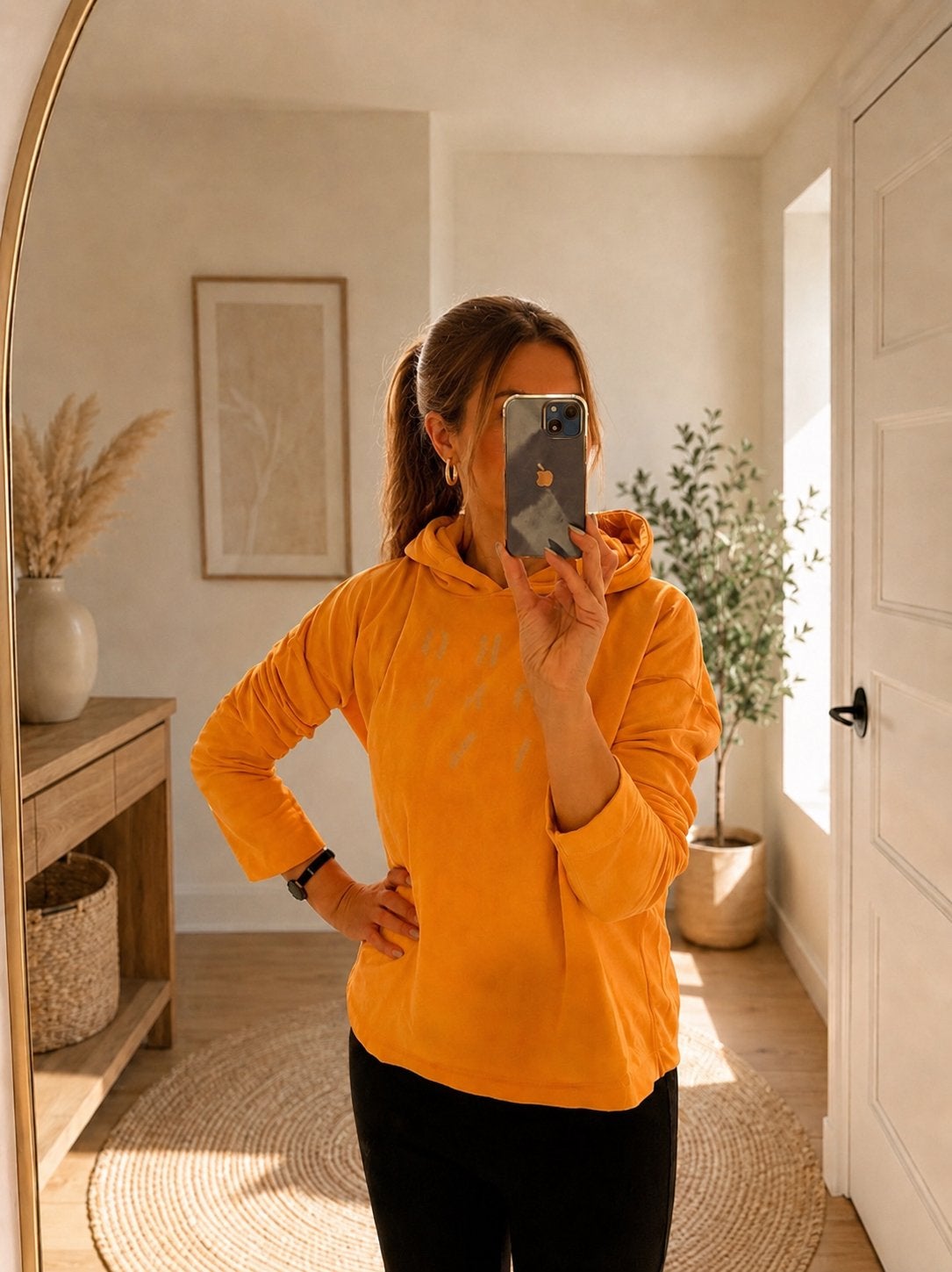 Heerlijke zachte oranje hoodie van Penn&Ink, Kleding | Dames, Ophalen of Verzenden, Zo goed als nieuw, Maat 36 (S), Oranje