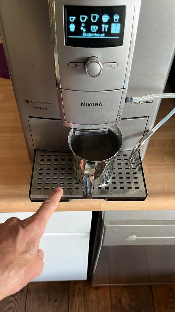 Nivona CafeRomatica NICR 855 Volautomatische Koffiemachine, Afneembaar waterreservoir, Gebruikt, 10 kopjes of meer, Koffiemachine