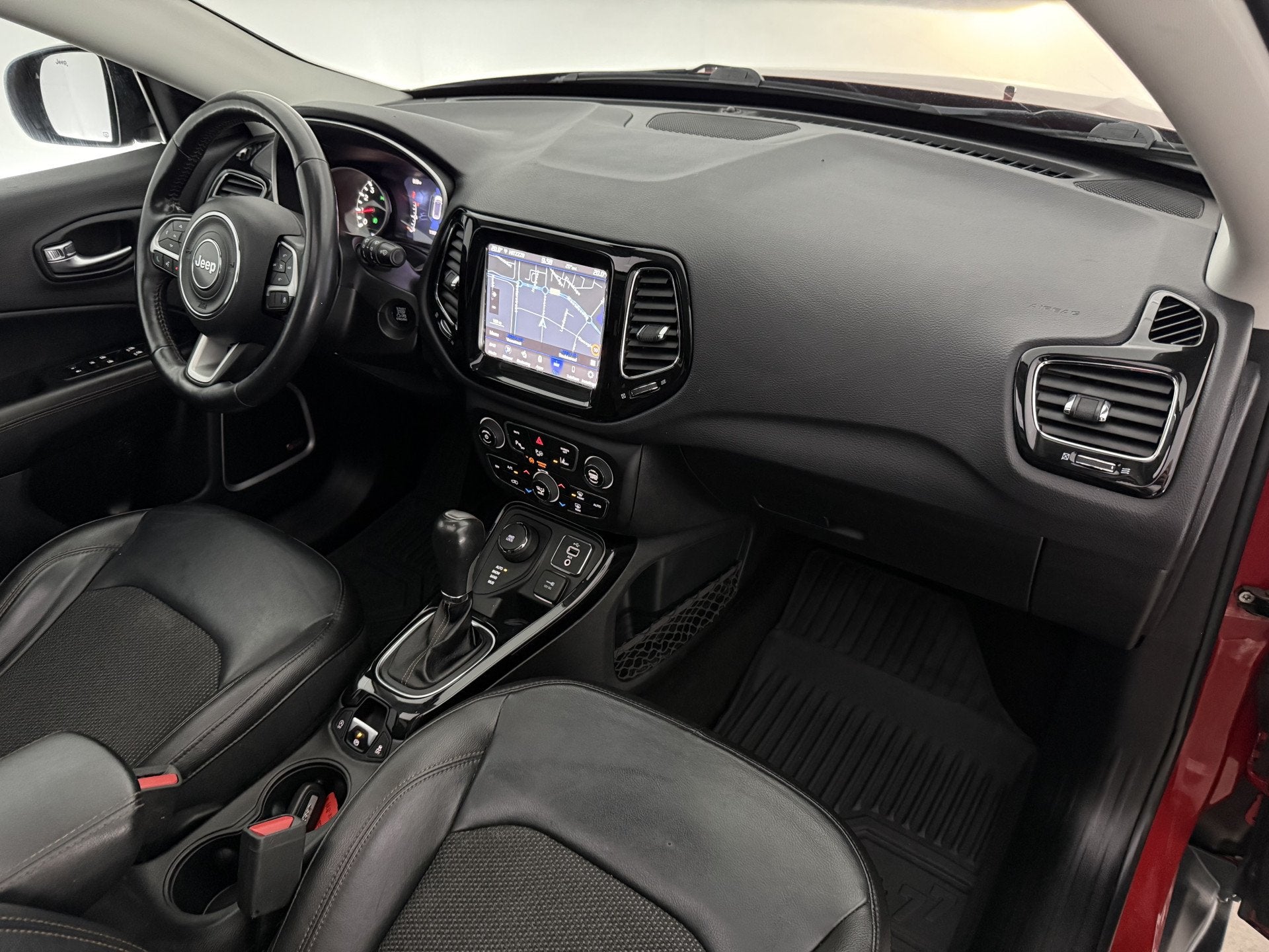 Foto 34 van Jeep Compass 1.4 MultiAir Limited 4x4 170PK | Pano | Beats A