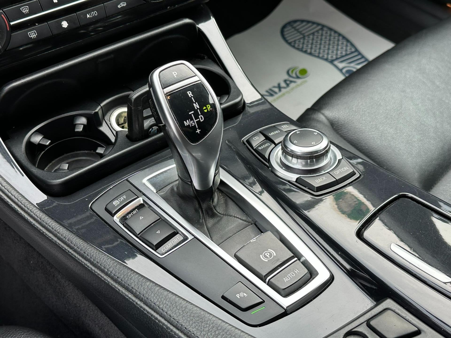 Foto 6 van BMW 5-serie Touring 520i High Executive