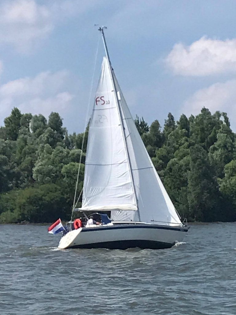 Friendship 33, 10 m, Gebruikt, 1.95 meter, Binnenboordmotor