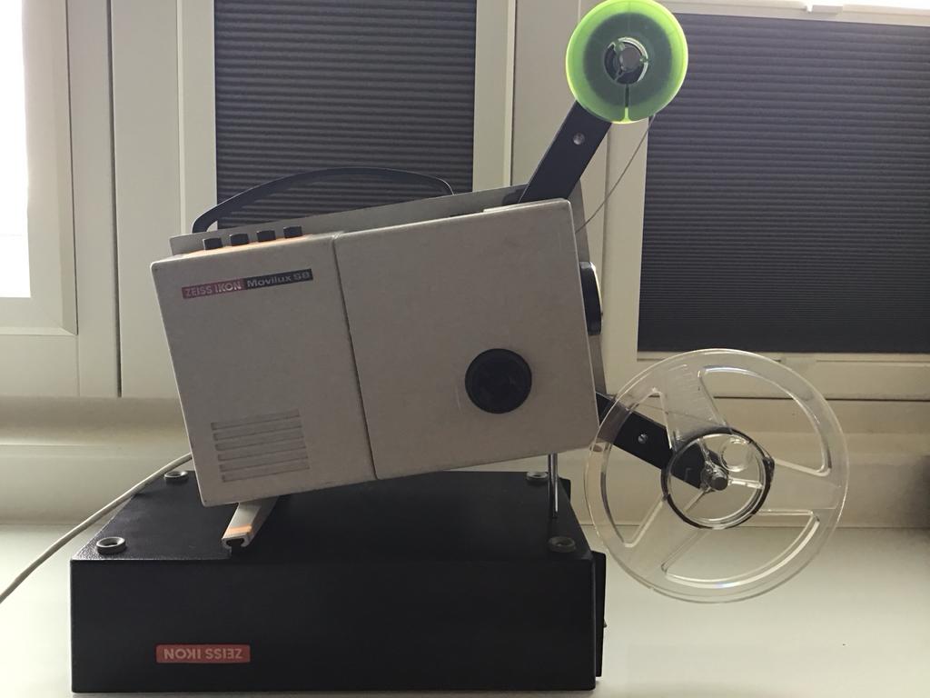 Zeiss Ikon Movilux S 8 Projector - Vintage Film Projector, Ophalen of Verzenden, 1960 tot 1980, Projector