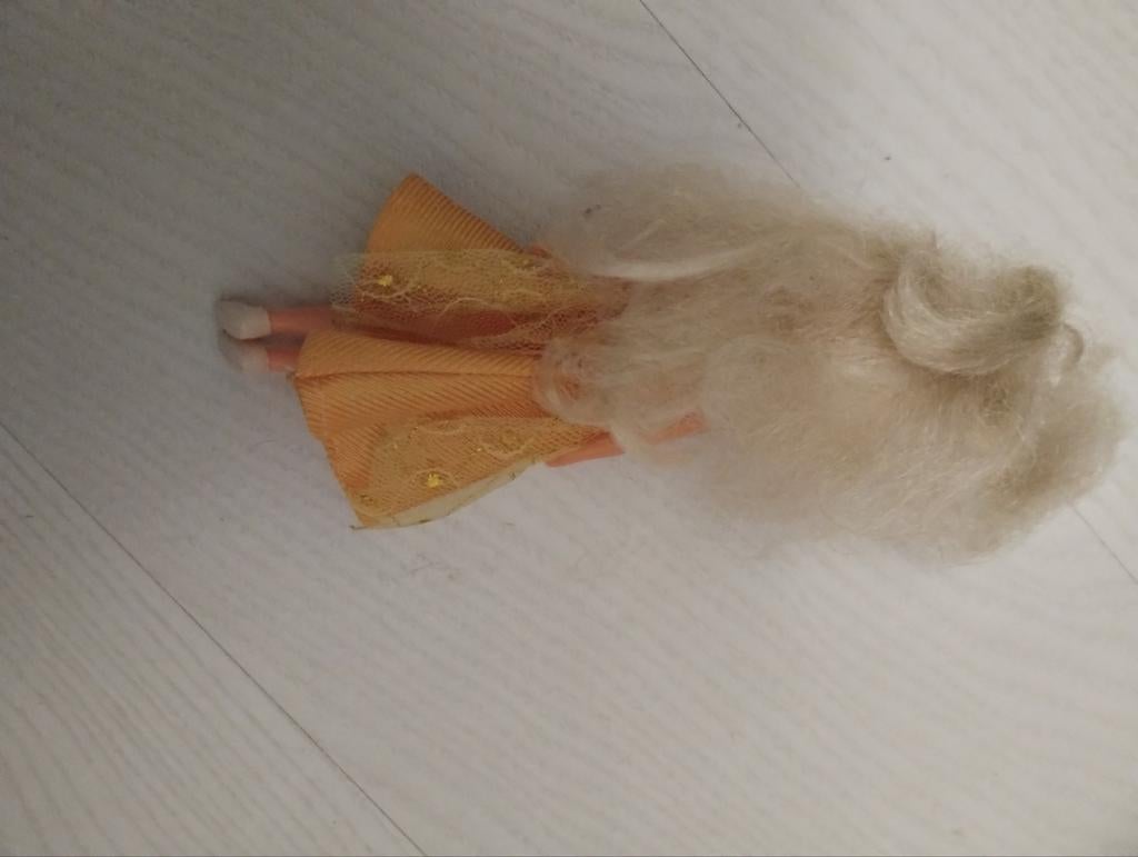 Klein popje van circa 15cm hoog, Ophalen, Zo goed als nieuw, Pop