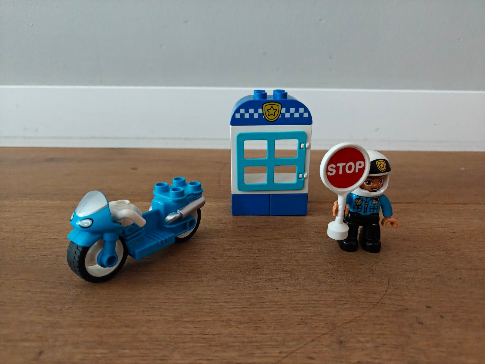 LEGO Duplo Politiebureau en Motor (10900) - Compleet, Ophalen of Verzenden, Zo goed als nieuw, Overige merken