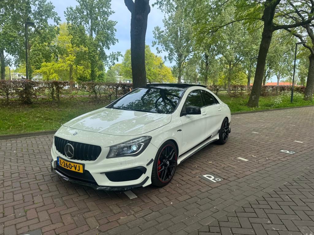 Mercedes-AMG CLA 45 Edition 1 Stufe 2 | VOL OPTIE SCHAALSTOE, Auto's, Mercedes-Benz, Automaat, CLA, 4 cilinders, 360 pk
