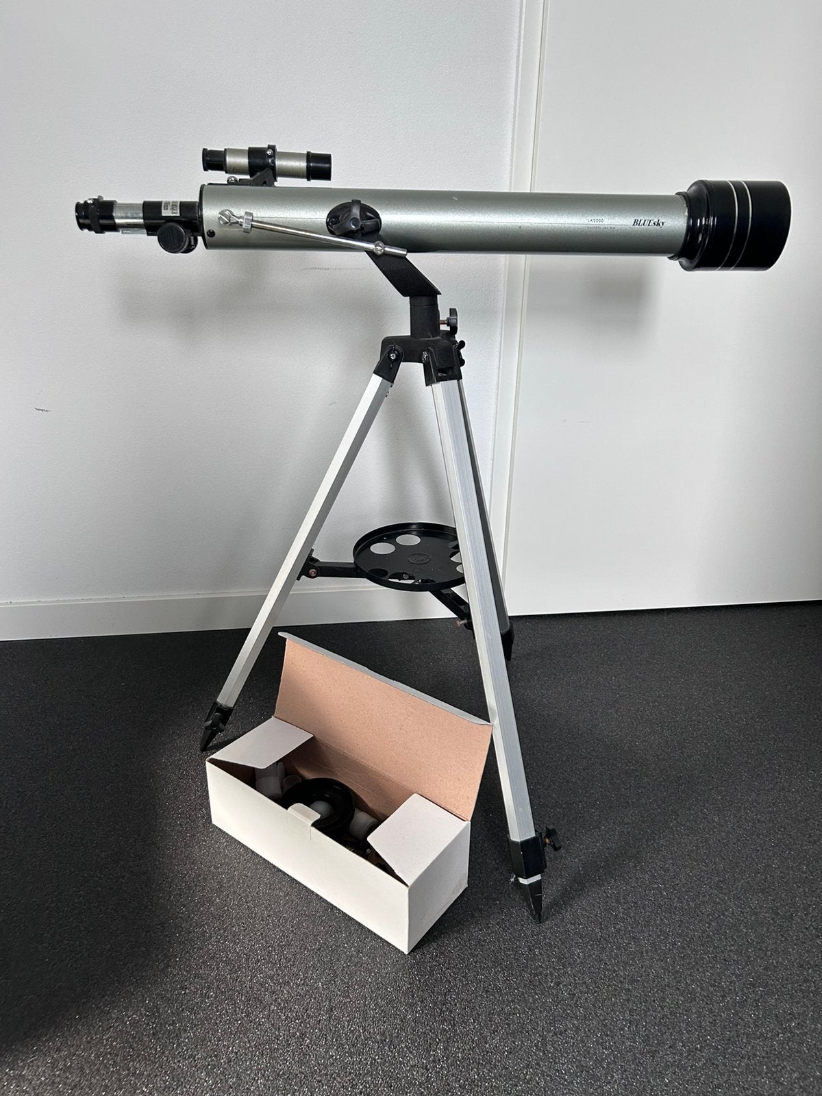 Telescoop bluesky LA2000, Ophalen of Verzenden, Gebruikt, Minder dan 80 mm, Lenzentelescoop (refractor)