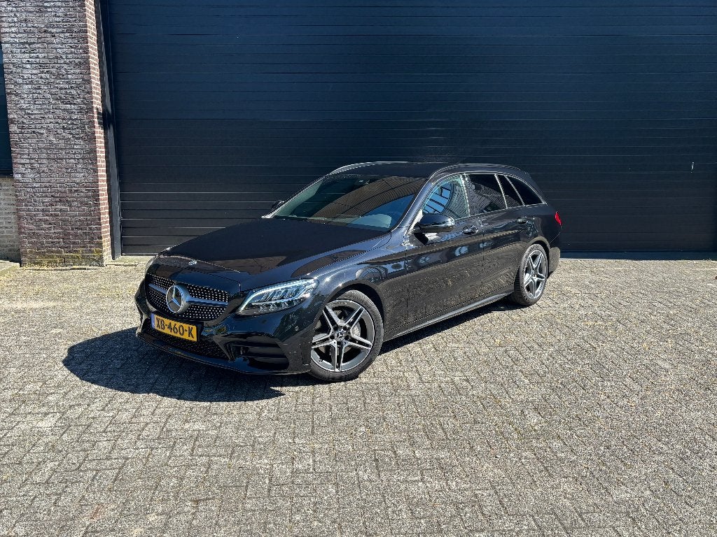 Mercedes-Benz C-Klasse C180 AMG, Automaat, Achterwielaandrijving, 1800 kg, Zwart