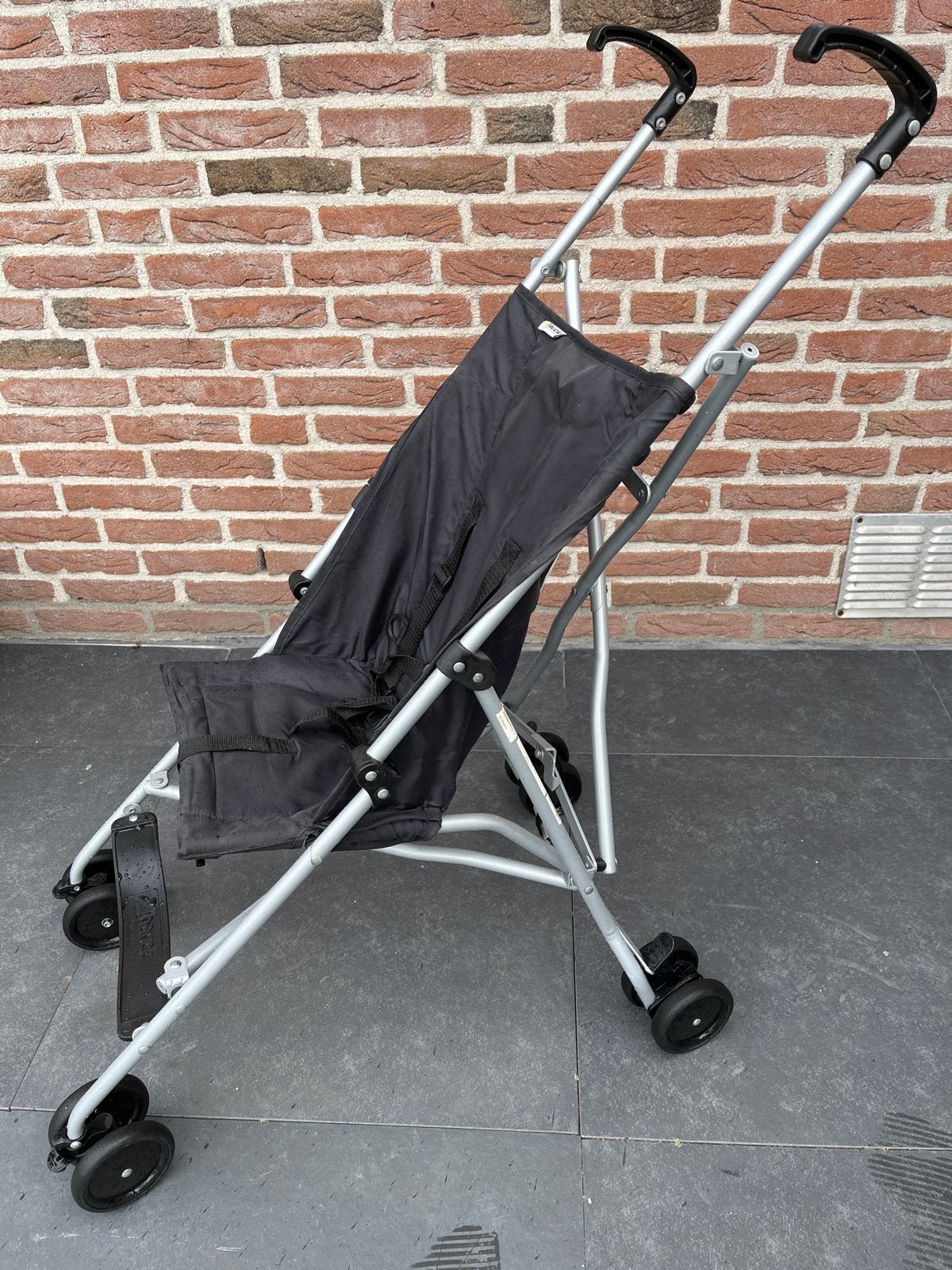 Gratis Compacte en lichte buggy, Ophalen, Gebruikt, Overige merken