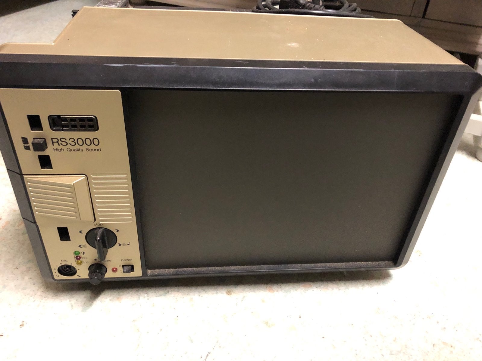 Elmo RS3000 CRT Monitor/Projector - Vintage, Ophalen of Verzenden, Niet werkend, CRT, Overige resoluties