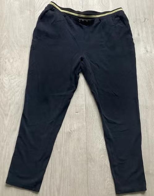 Zwarte lange broek maat 42 van NORAH, Zwart, Maat 42/44 (L), Ophalen of Verzenden, Zo goed als nieuw