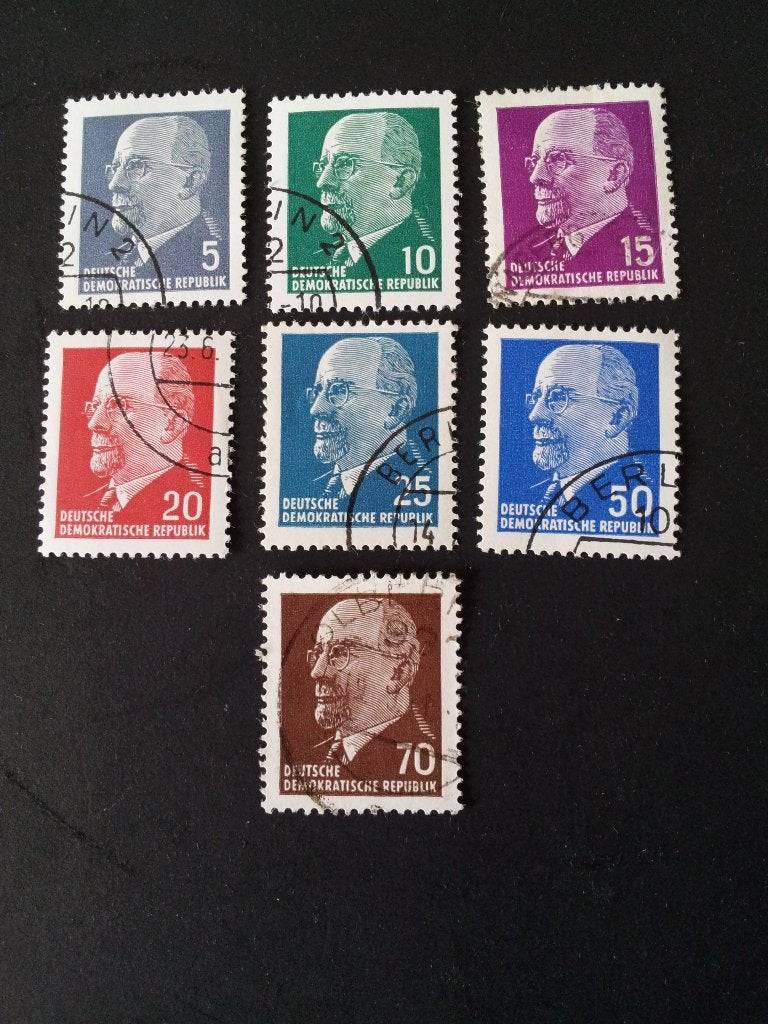 Duitsland DDR kopjes M gestempeld, Postzegels en Munten, Ophalen of Verzenden, DDR, Gestempeld
