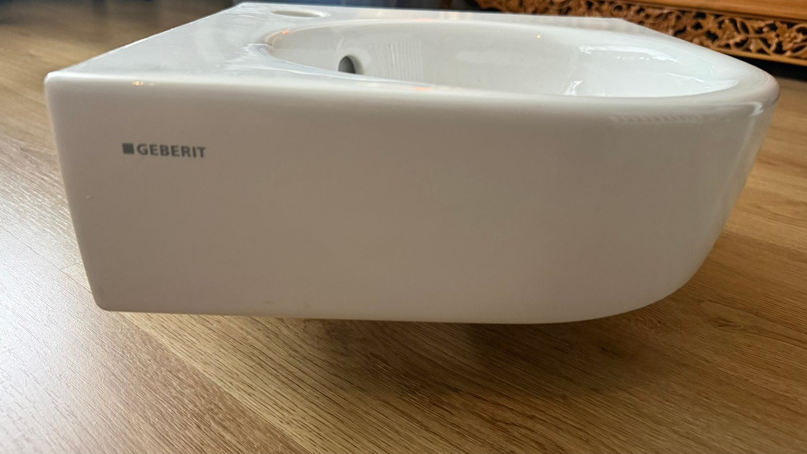 Geberit Renova Compact hoekfontein 32 cm, Doe-het-zelf en Verbouw, Ophalen, Zo goed als nieuw, Toilet