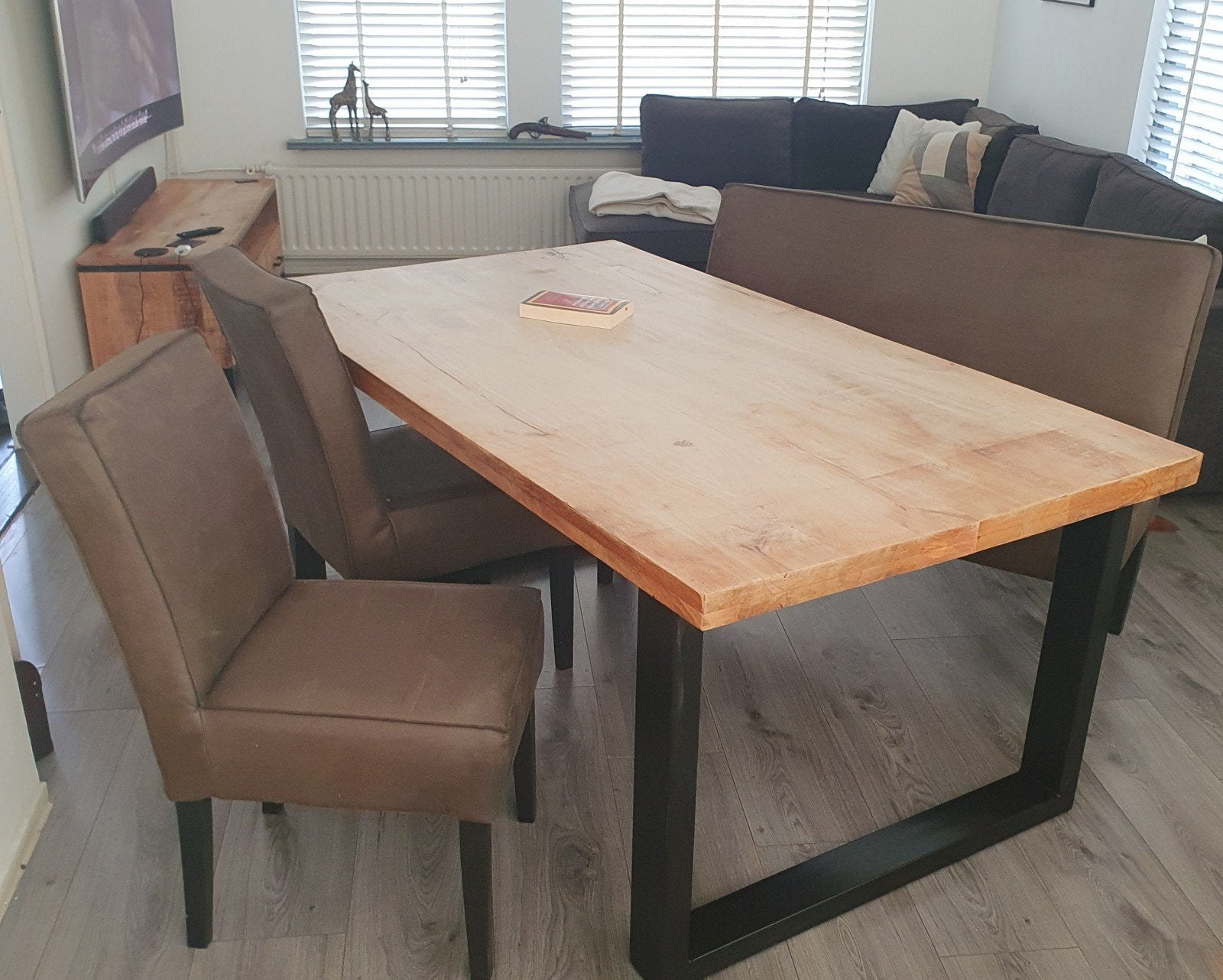 Mangohouten Eettafel 180 cm + Bankje, 2 Stoelen, TV-meubel &, Ophalen