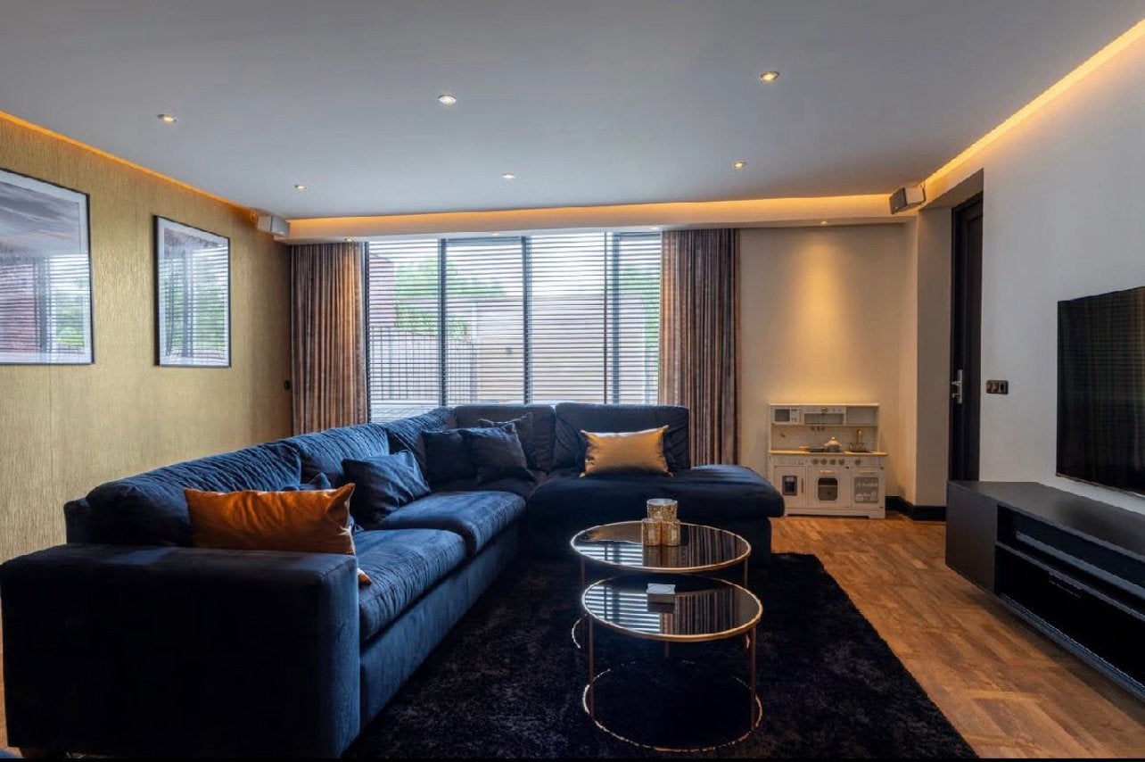 Luxaflex zwart GRATIS, Huis en Inrichting, Ophalen, Zwart